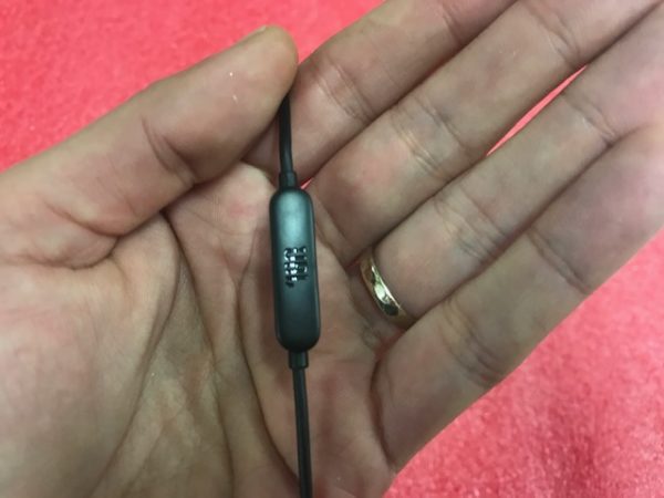 JBL Live 100 Earphones Review