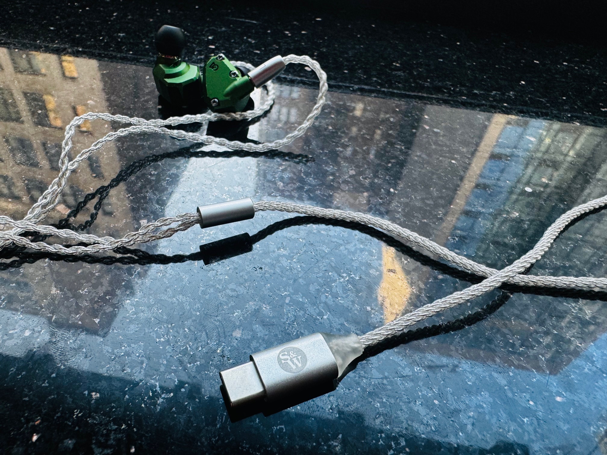 Strauss & Wagner Lyss The Best IEM Cable Upgrade for Android and