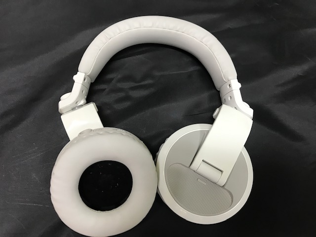 Pioneer HDJ-X5BT-W Headphones Review