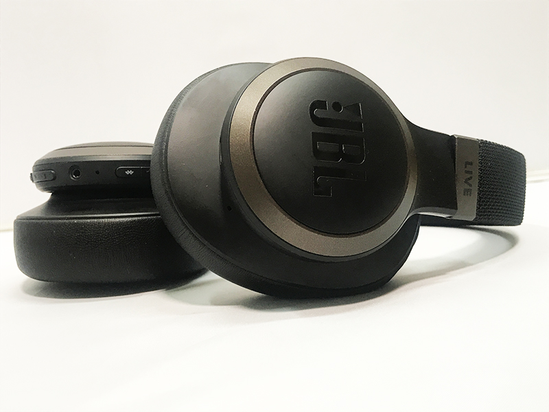 Best Noise Cancelling Heapdhones Under 300 JBL 650BTNC Review