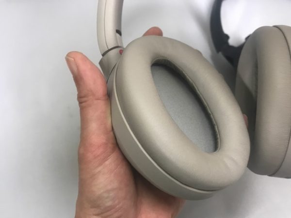 Bose QuietComfort 35 II vs Sony WH-1000X M3 Review