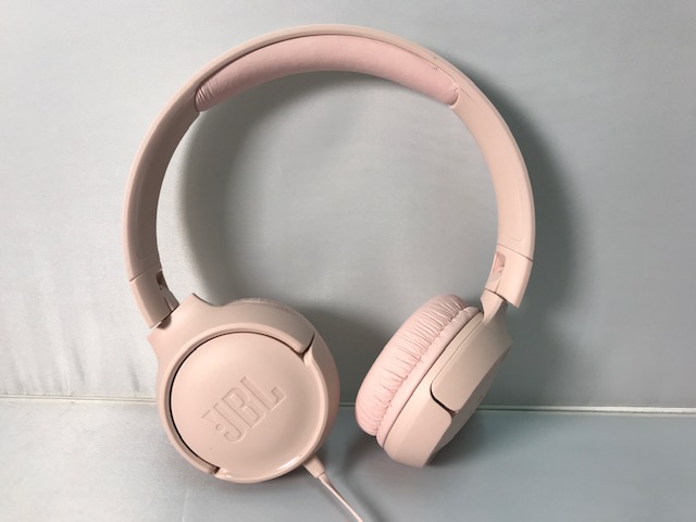 JBL Tune 500 Wired on-ear headphones Pink