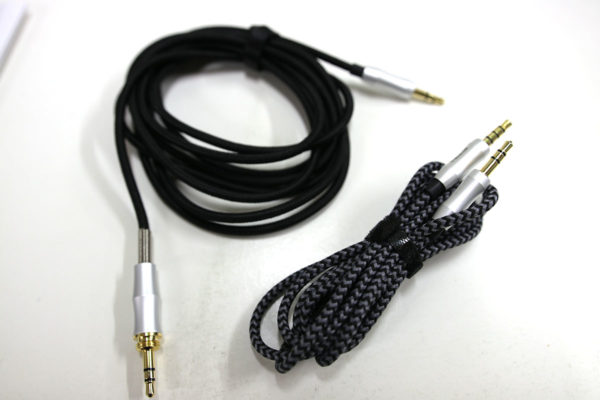 SVIGA Audio SV004 Open-Back Wooden Headphone cables balanced unbalanced