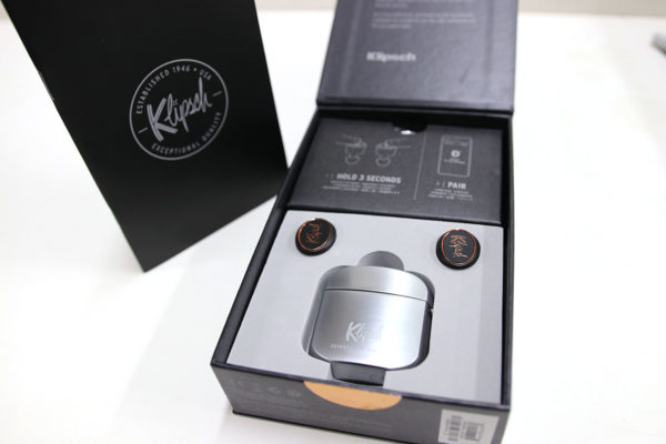 klipsch T5 true wireless earbuds box and manual