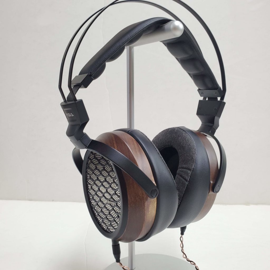 A Review of the Sivga P-II Planar Magnetic Headphones