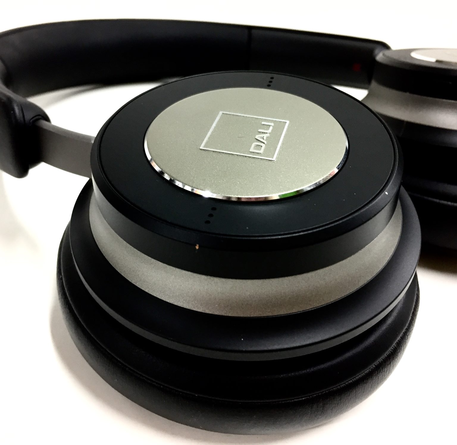 Dali iO4 Review Headphone Dungeon