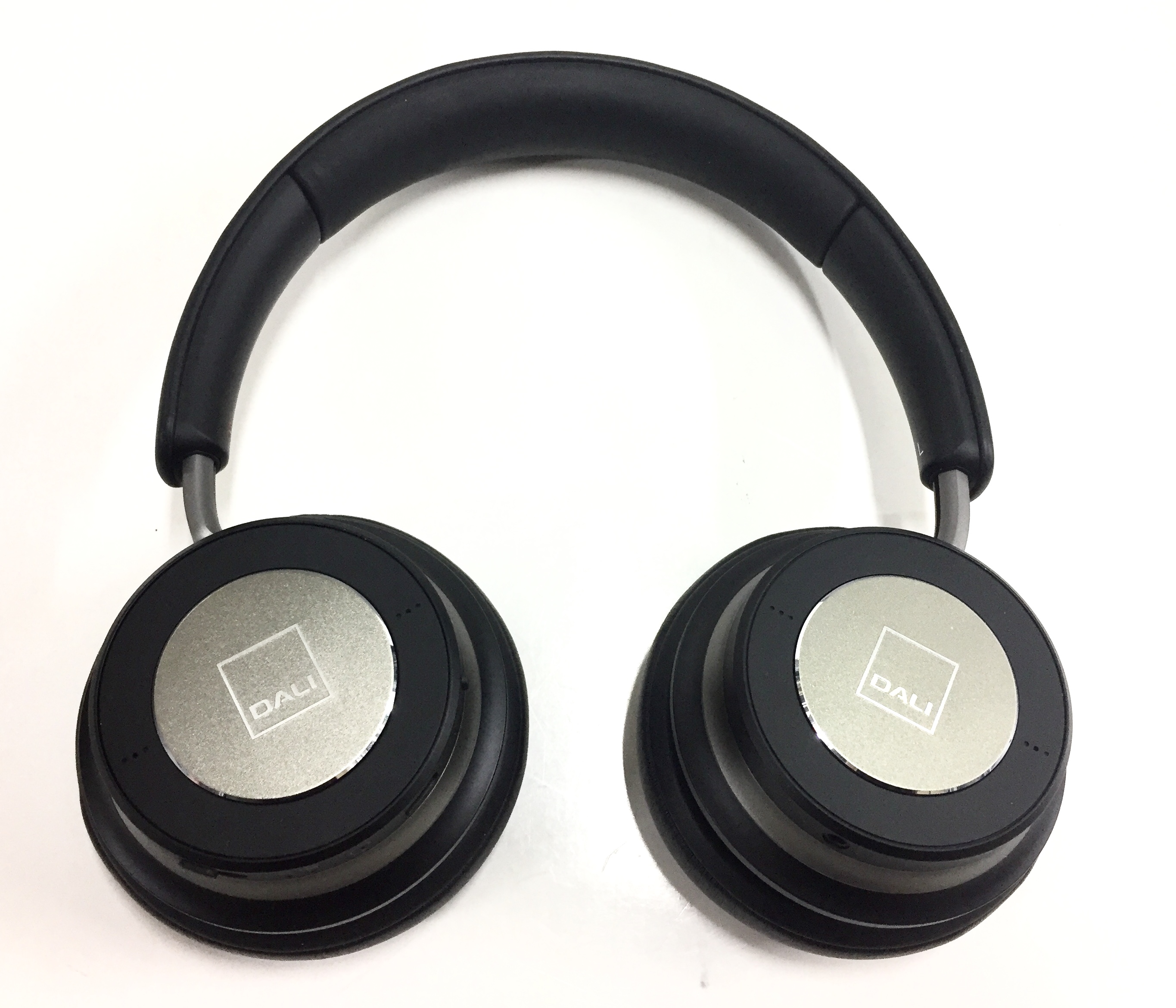 Dali headphones io6 online