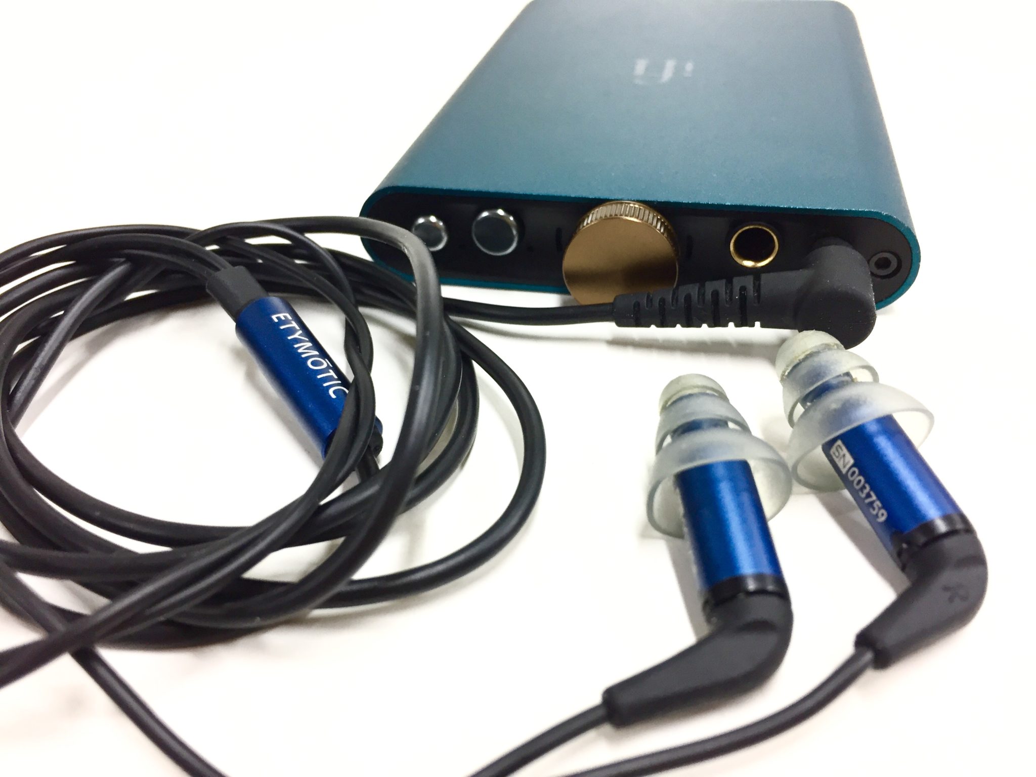 ifi hipdac Portable DAC/Headphone Amp Review Headphone Dungeon