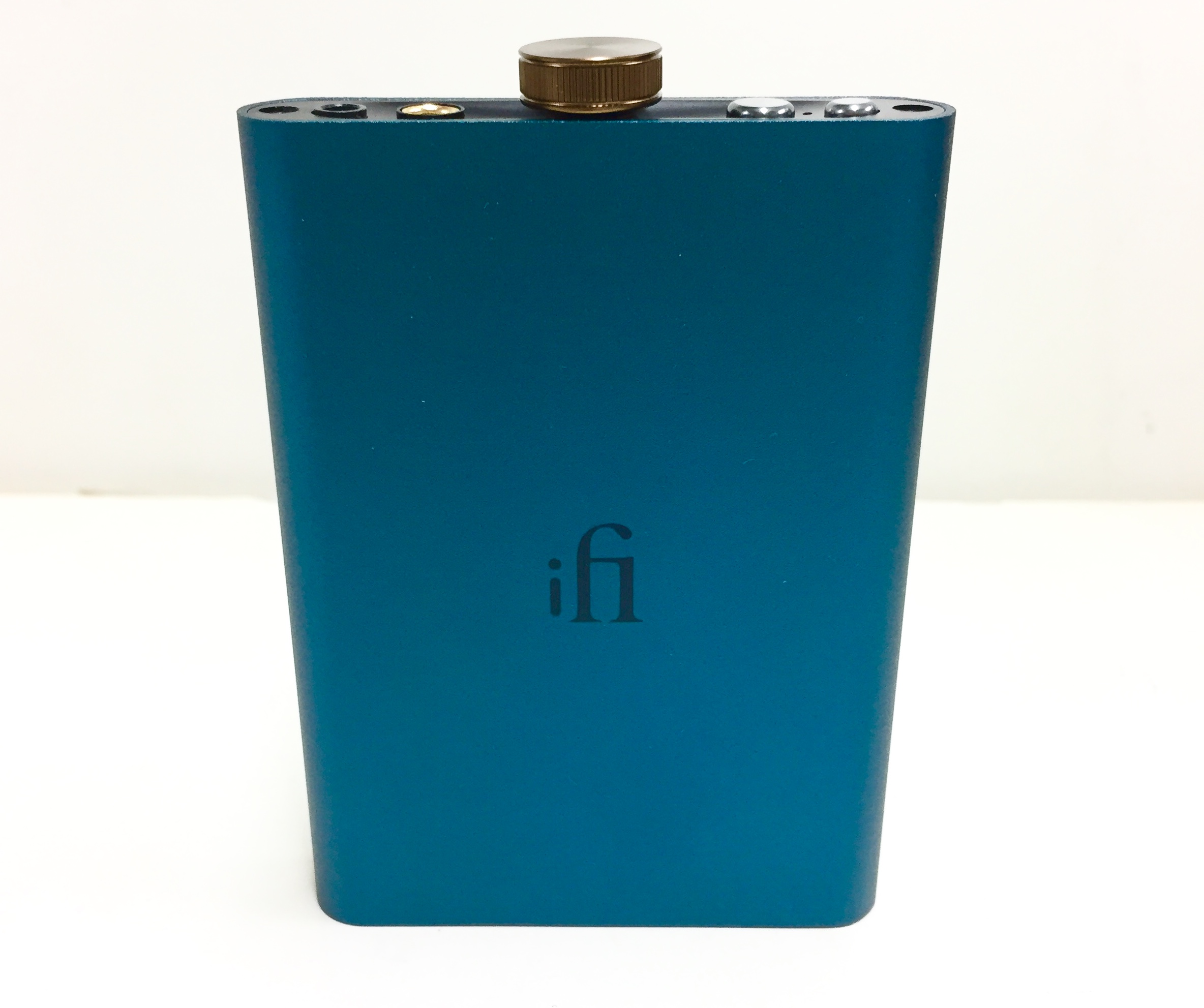 ifi hip dac portable dac and headphone amplifier