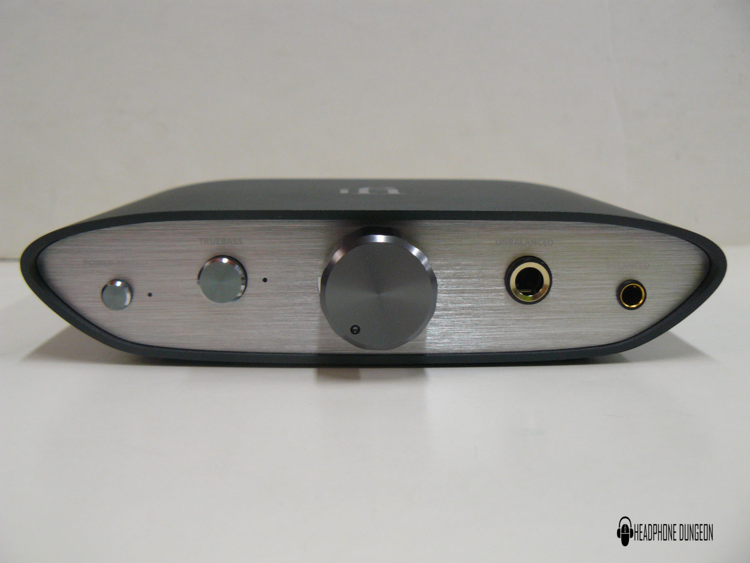 iFi ZEN DAC V2 Review Worth The Upgrade? Headphone Dungeon