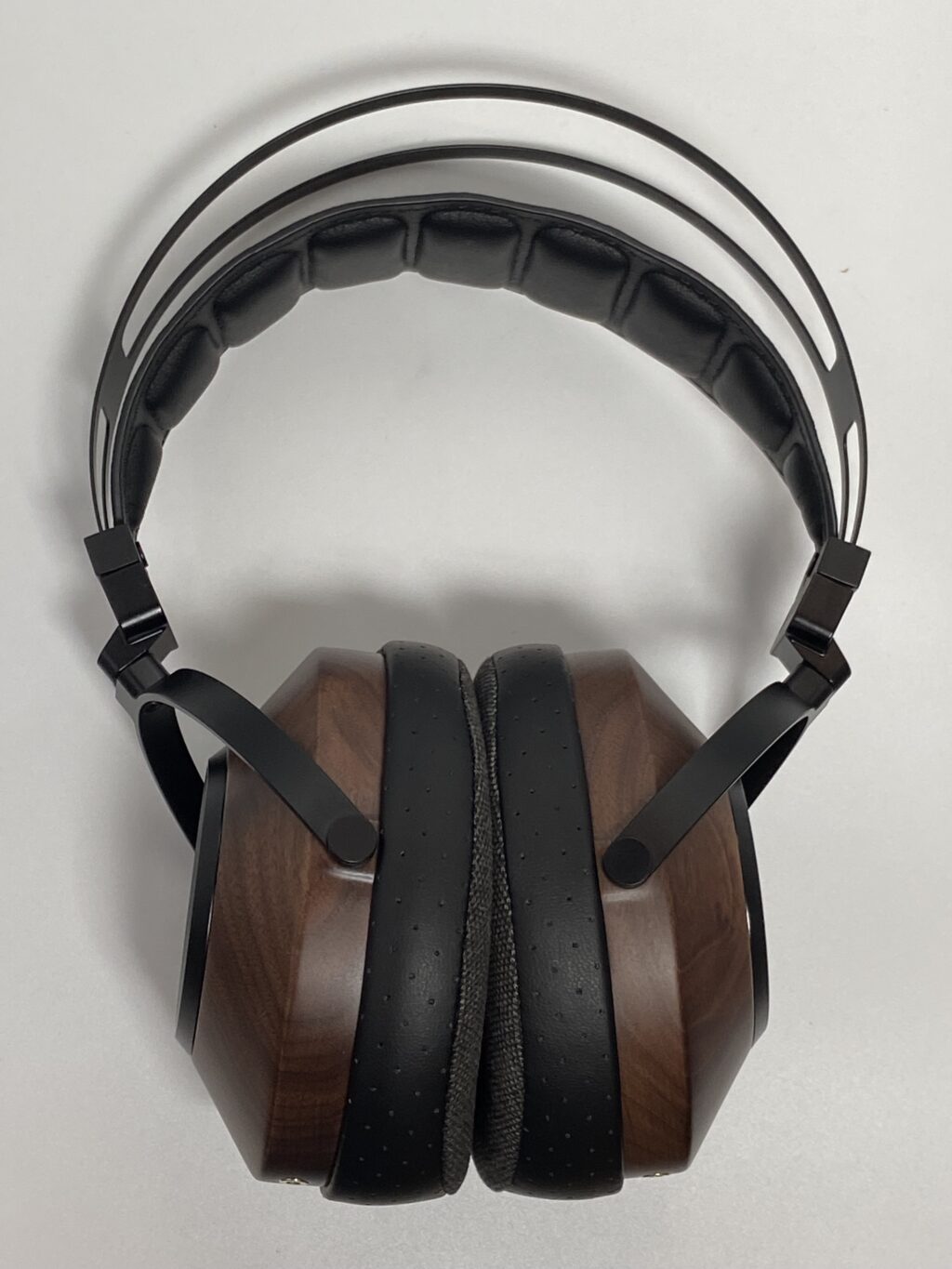 Sivga SV023 Review - Headphone Dungeon