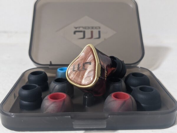 Jomo Audio S100 Cappuccino IEM IEMs In Ear Monitors premium ear tips case