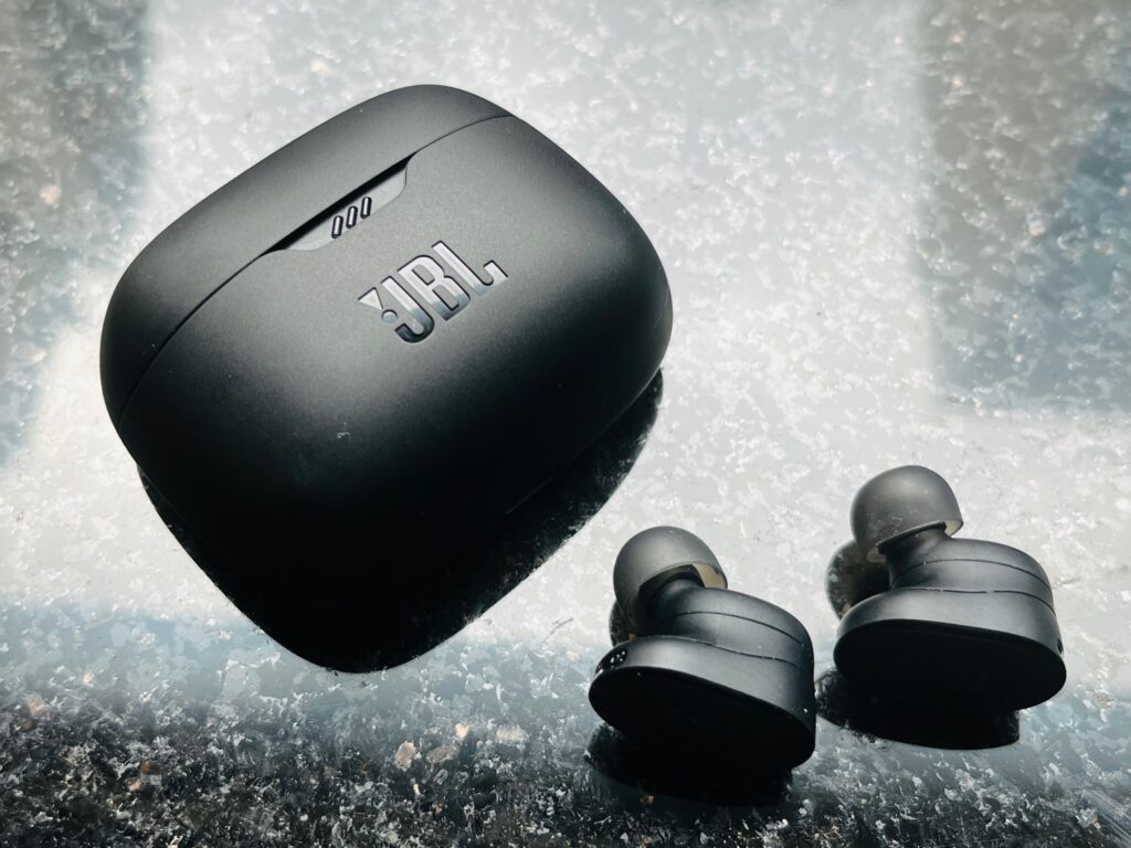 JBL Tune Buds Feature ANC and an Equalizer