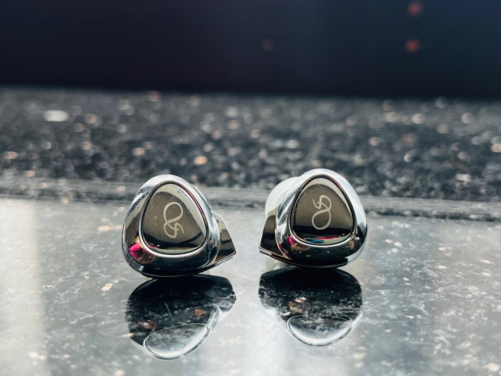 Shanling Sono might be the best entry-level IEM on the market.