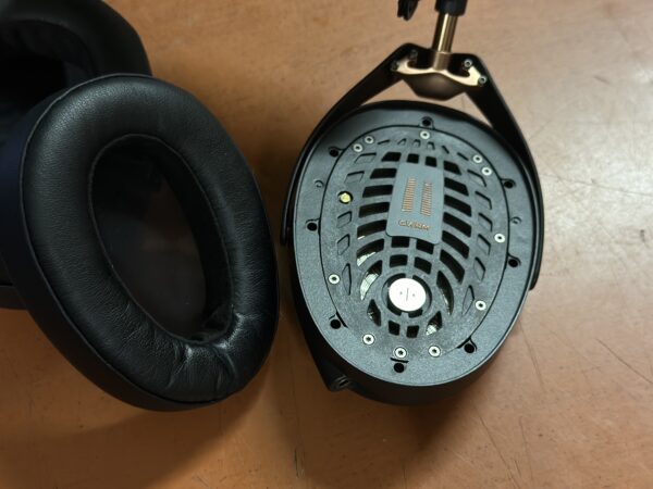 Meze Liric II Driver and Ear Pad