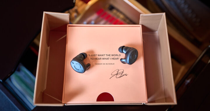 The First Wireless In-Ear Headphones Certified for IMAX® Enhanced